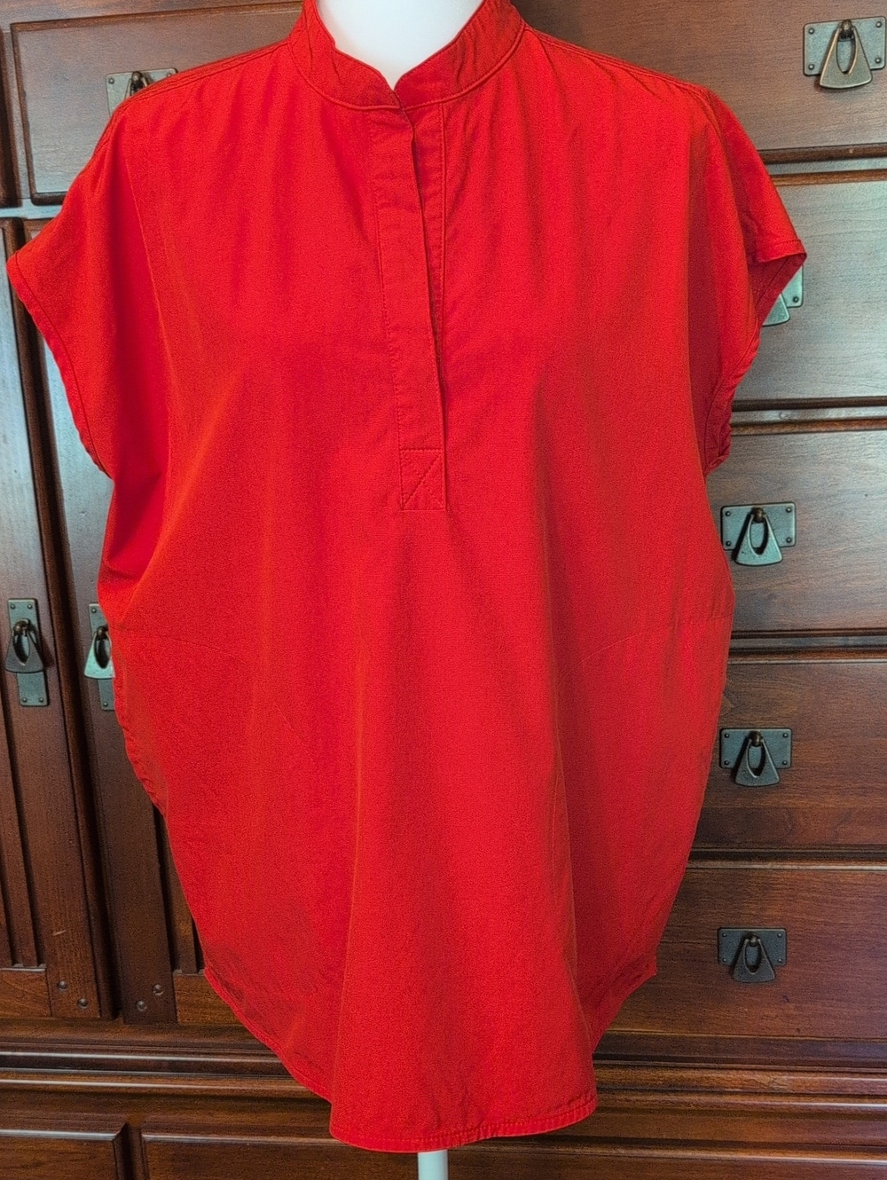 Figs Women's Mandarin-Collar Red Pullover Blouse